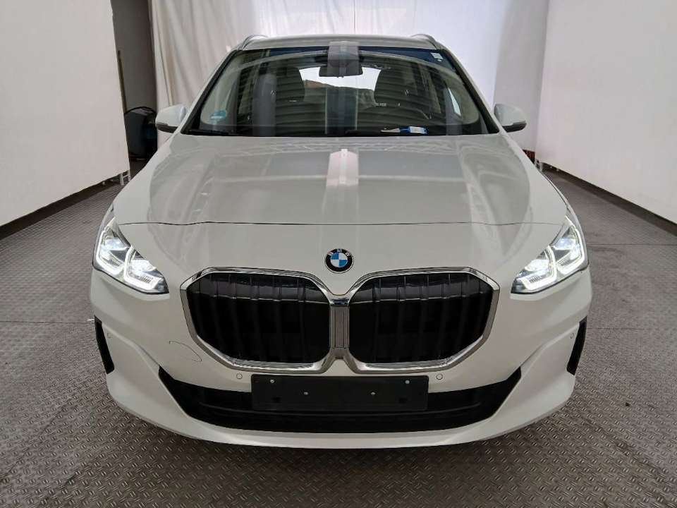 BMW 218 - Imagem 2