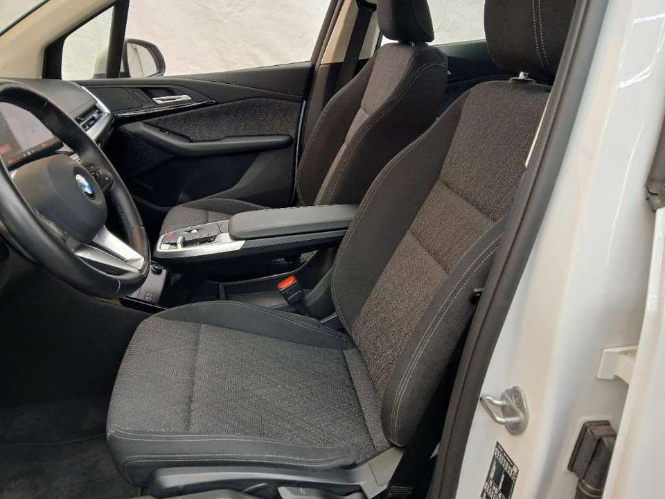 BMW 218 - Imagem 6