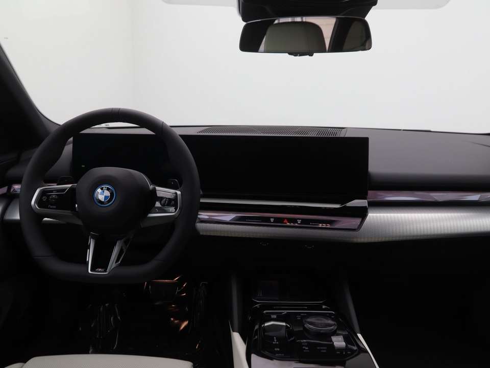 BMW 530 - Imagem 13