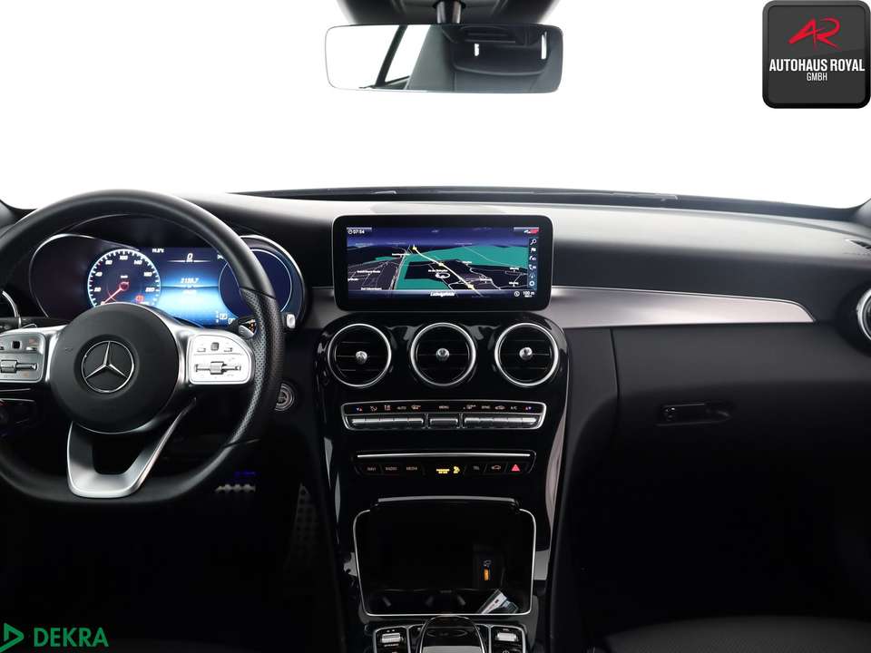 Mercedes-Benz C 200 - Imagem 11
