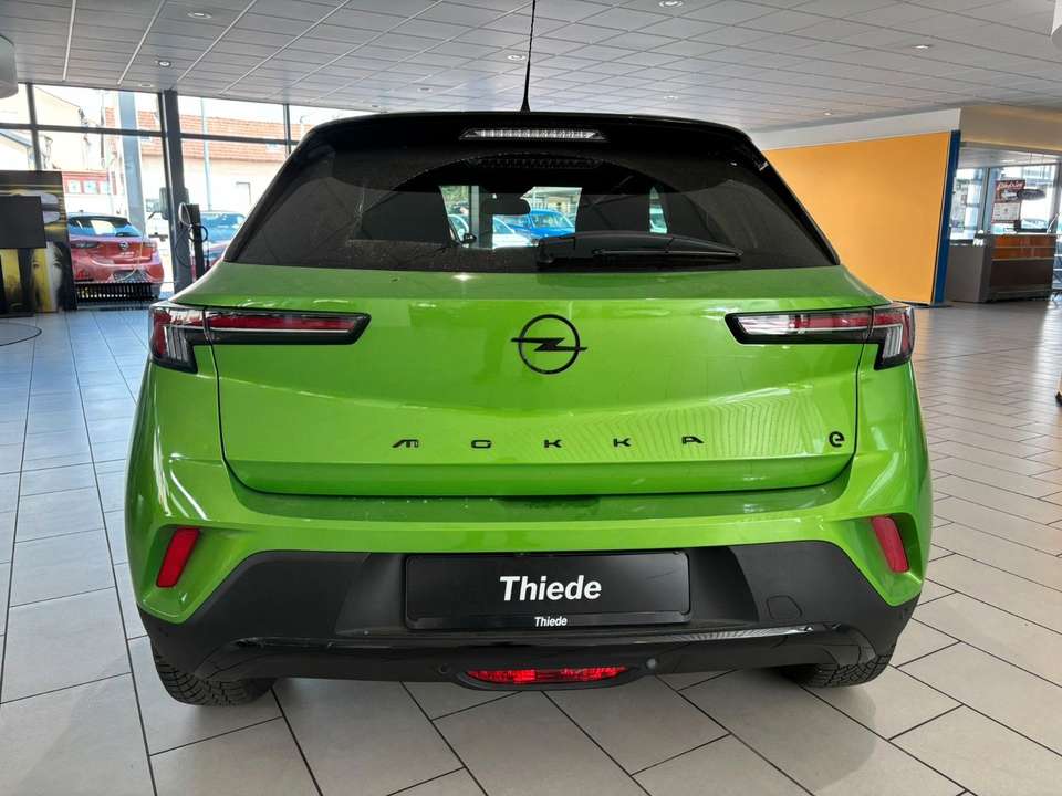 Car picture 9