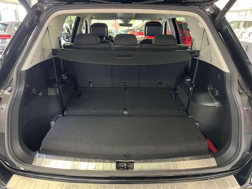 Volkswagen Tiguan Allspace - Imagem 8