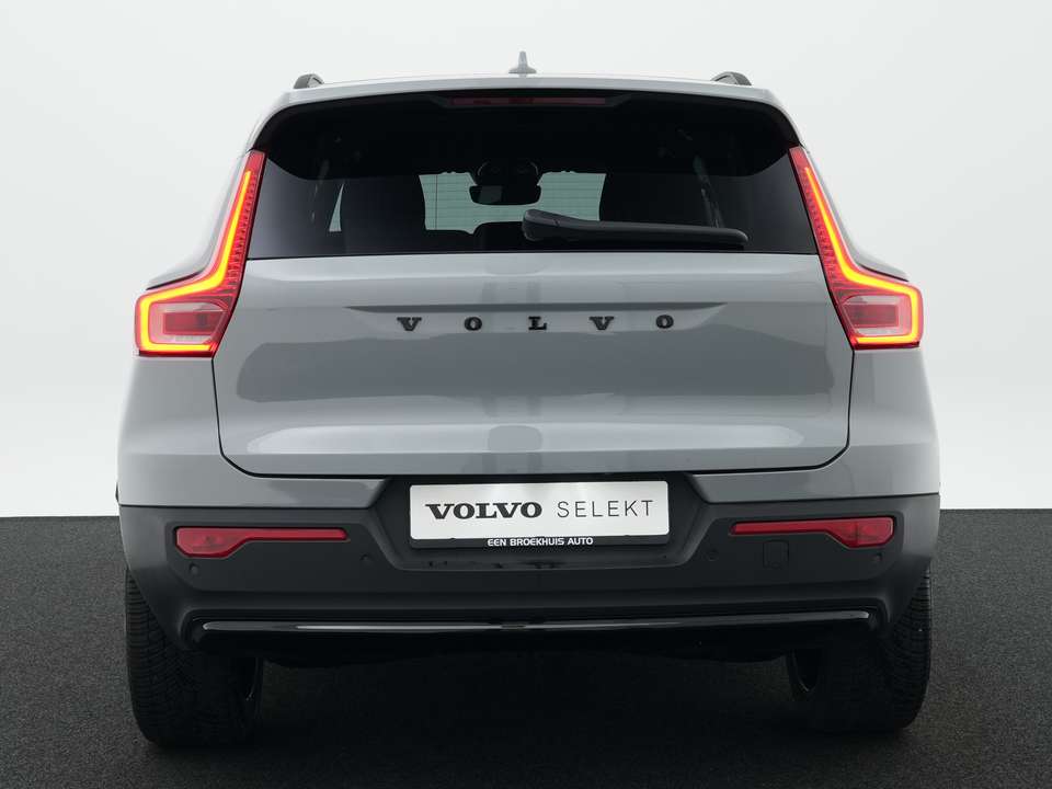 Volvo EX40 - Imagem 6