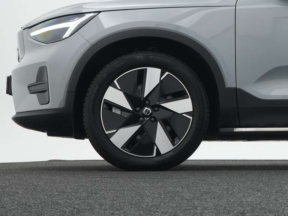 Volvo EX40 - Imagem 15