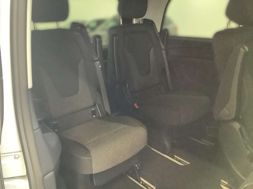 Mercedes-Benz V 250 - Imagem 12