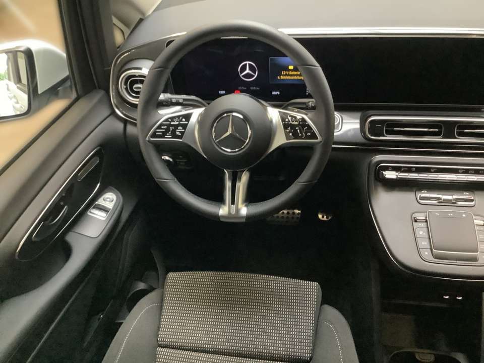 Mercedes-Benz V 250 - Imagem 13