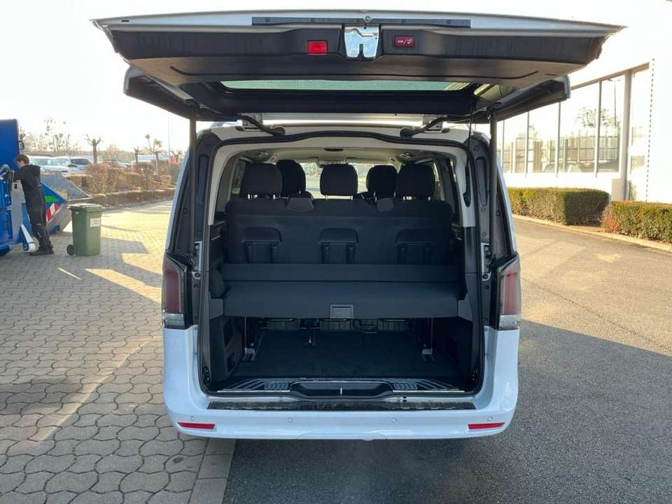 Mercedes-Benz V 250 - Imagem 15