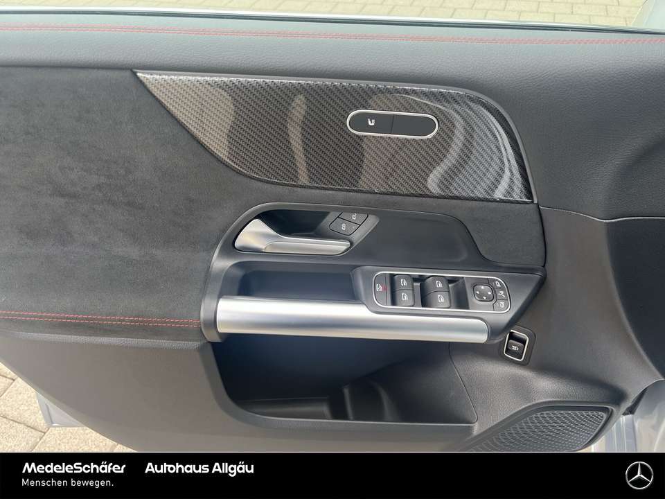 Mercedes-Benz B 200 - Imagem 9