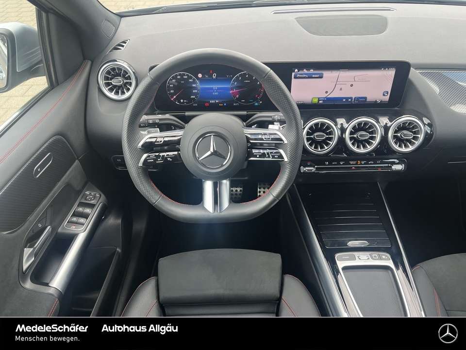 Mercedes-Benz B 200 - Imagem 12
