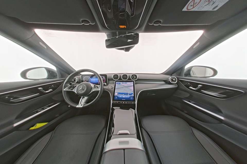 Mercedes-Benz C 200 - Imagem 12