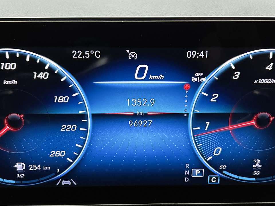 Mercedes-Benz CLA 180 - Imagem 5