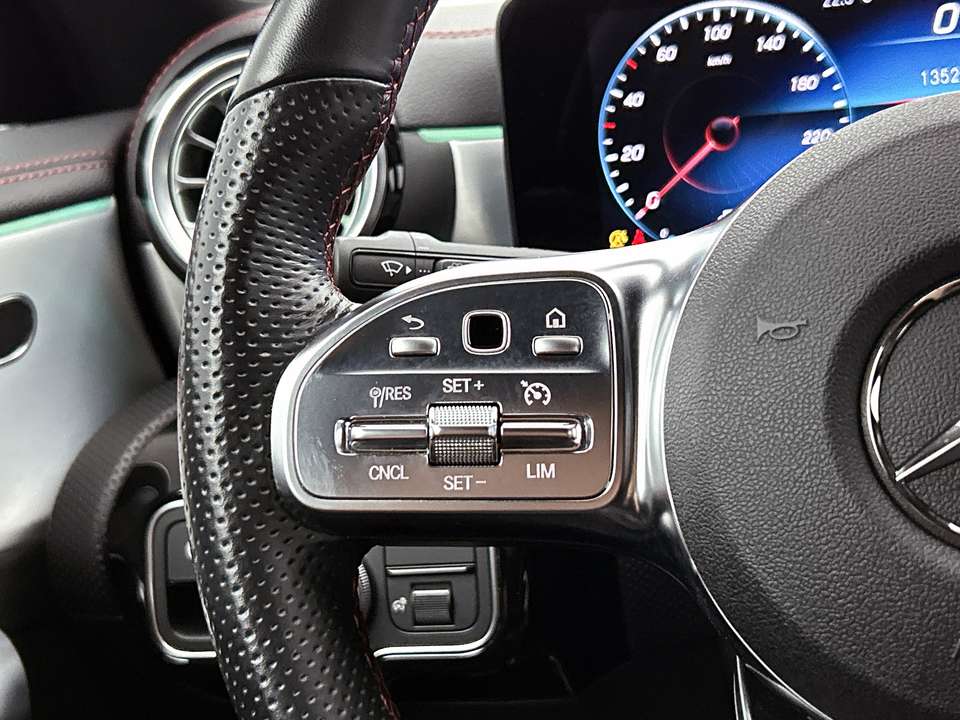 Mercedes-Benz CLA 180 - Imagem 15