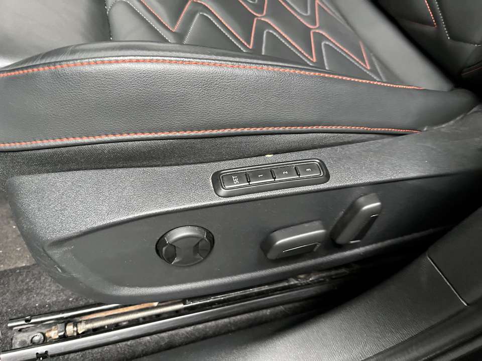 Car picture 11