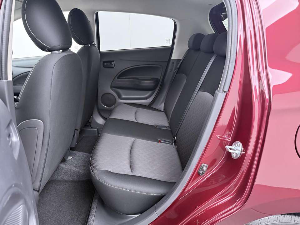 Mitsubishi Space Star - Imagem 14