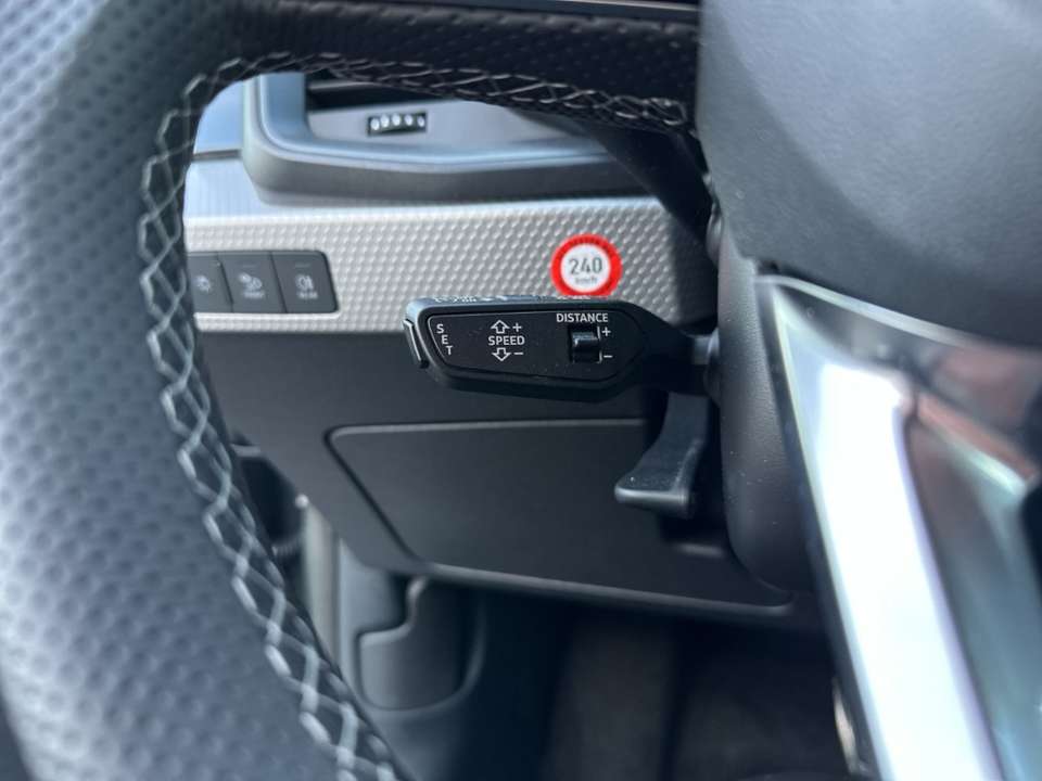 Car picture 11