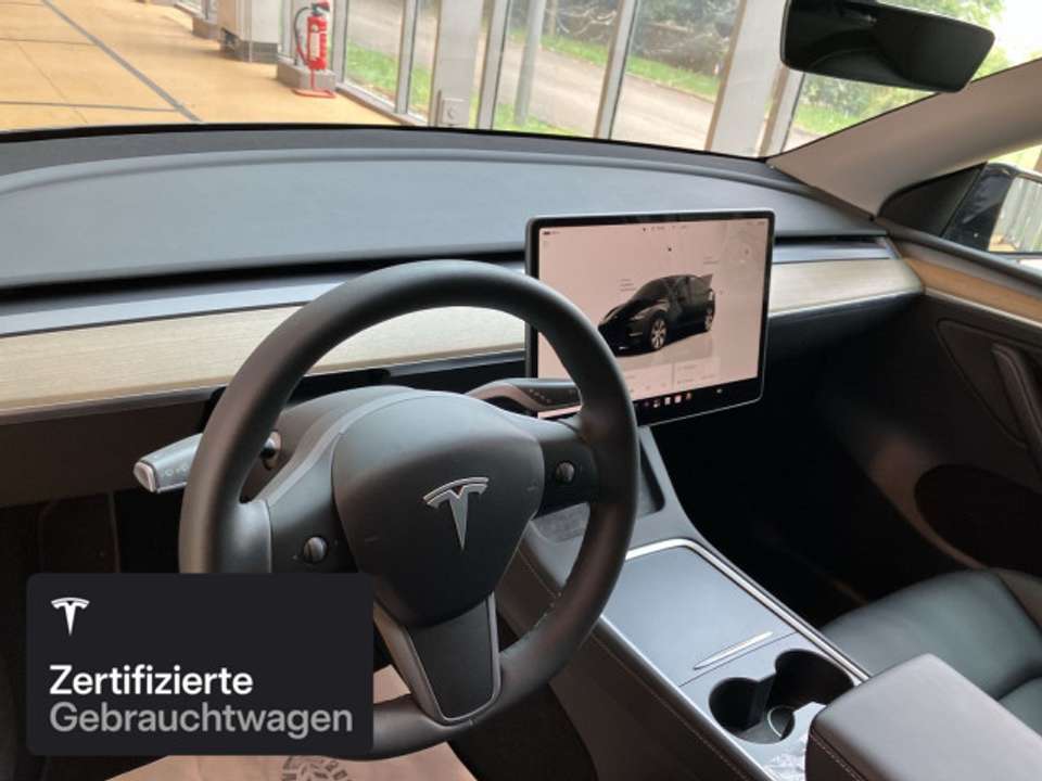 Car picture 11