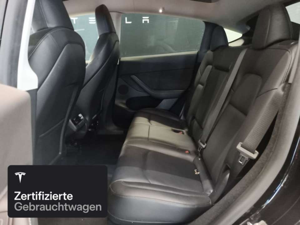 Car picture 11