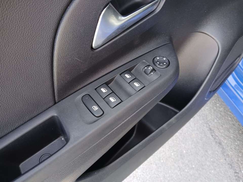Opel Corsa - Imagem 8