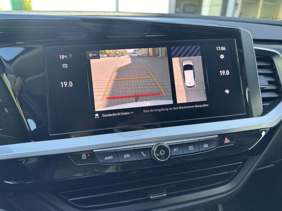Car picture 14
