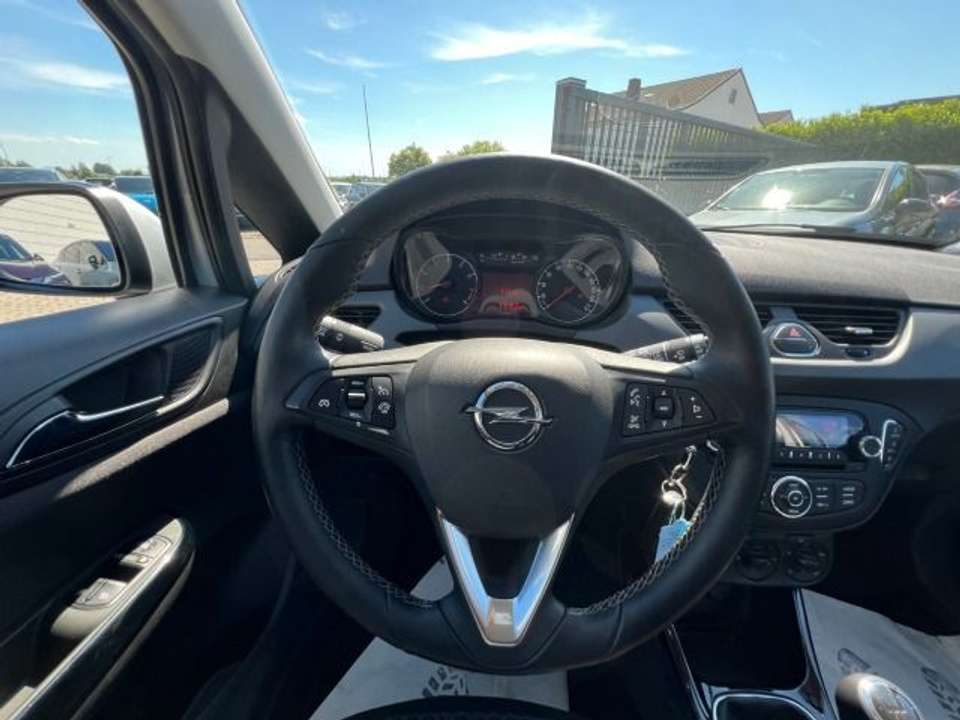 Opel Corsa - Imagem 13