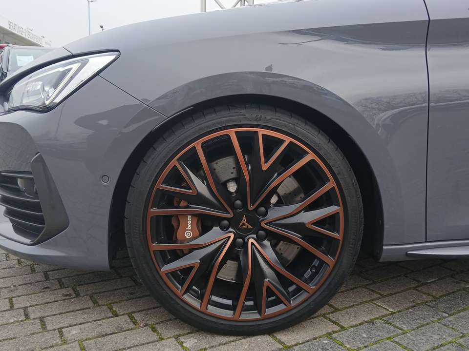 Car picture 9