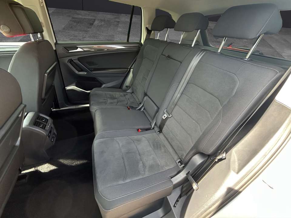 Volkswagen Tiguan Allspace - Imagem 11