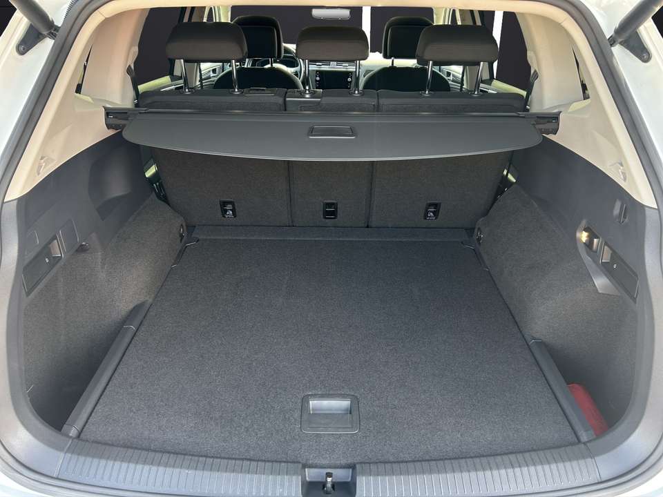 Volkswagen Tiguan Allspace - Imagem 13