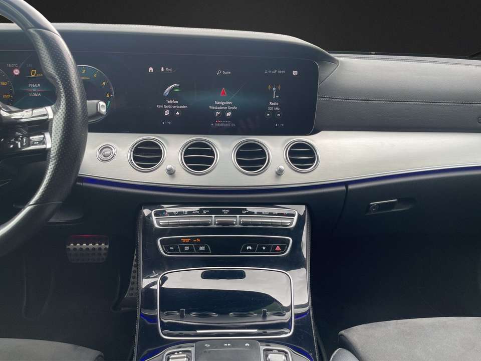 Mercedes-Benz E 300 - Imagem 11