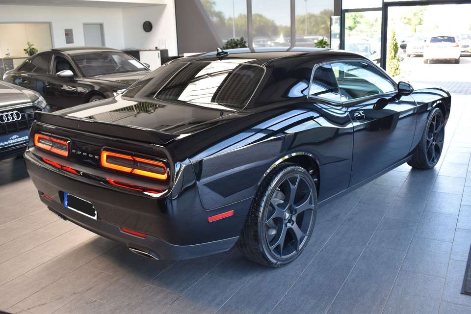 Dodge Challenger - Imagem 2
