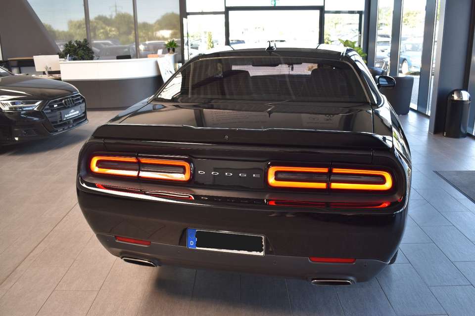 Dodge Challenger - Imagem 6