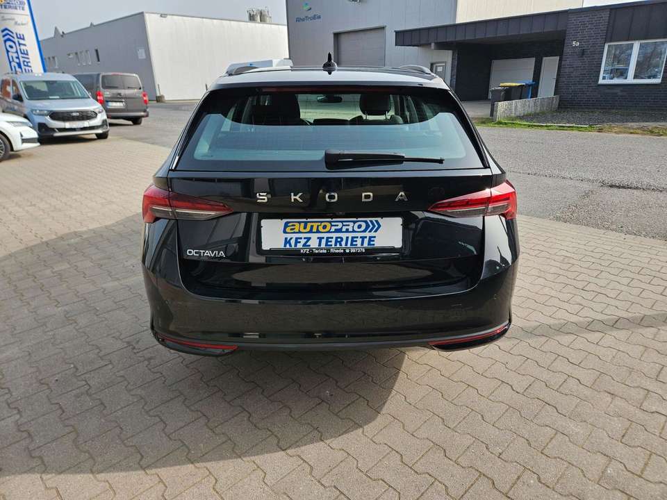 Skoda Octavia - Imagem 5
