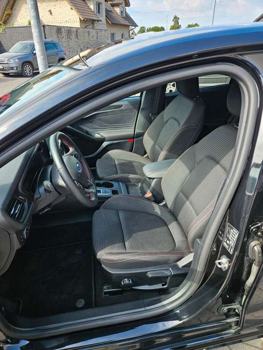 Ford Focus - Imagem 9