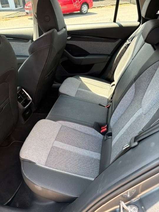 Skoda Octavia - Imagem 18