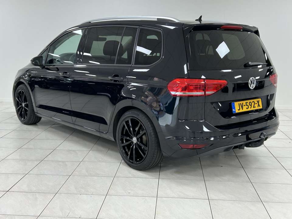Volkswagen Touran - Imagem 6