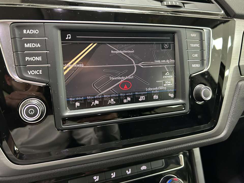 Volkswagen Touran - Imagem 11
