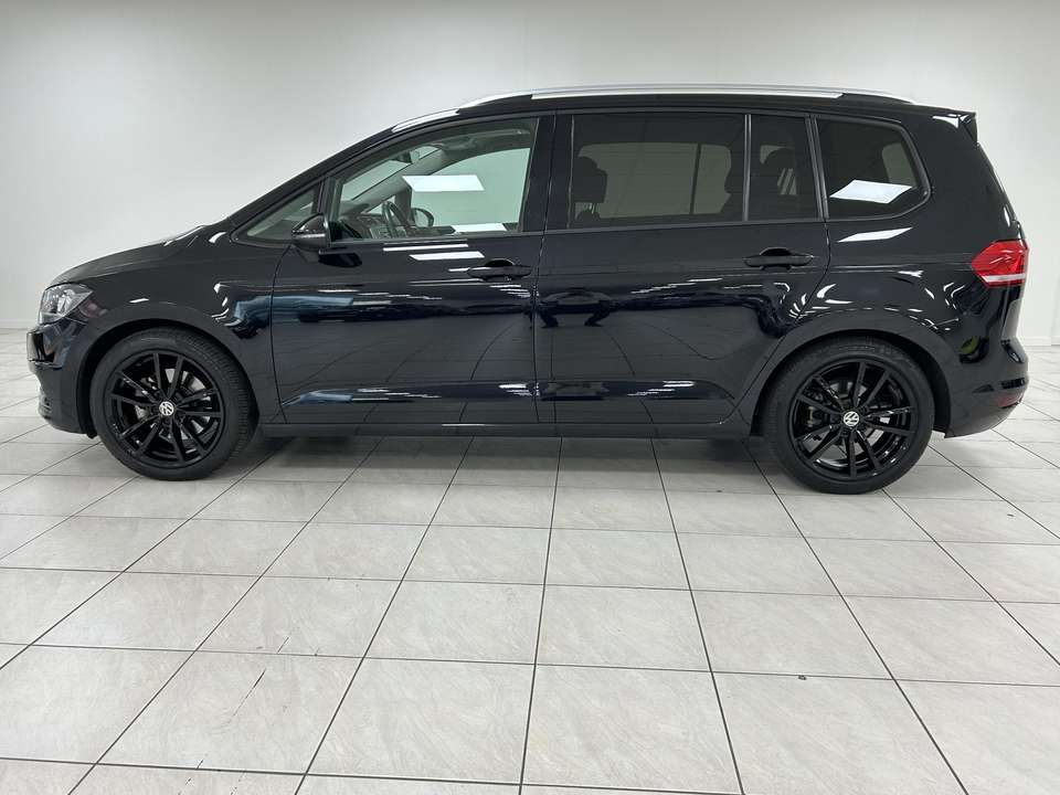 Volkswagen Touran - Imagem 19