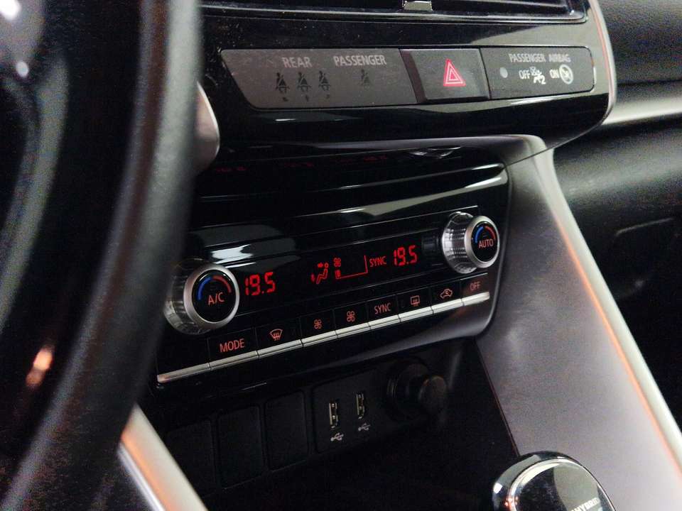 Mitsubishi Eclipse Cross - Imagem 8