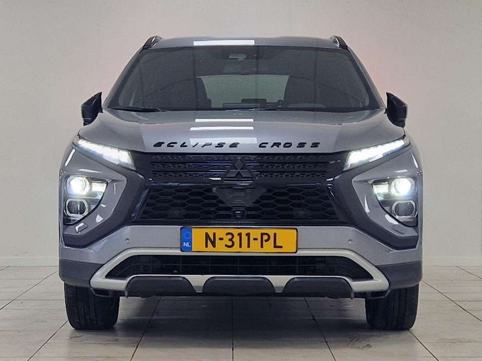 Mitsubishi Eclipse Cross - Imagem 16