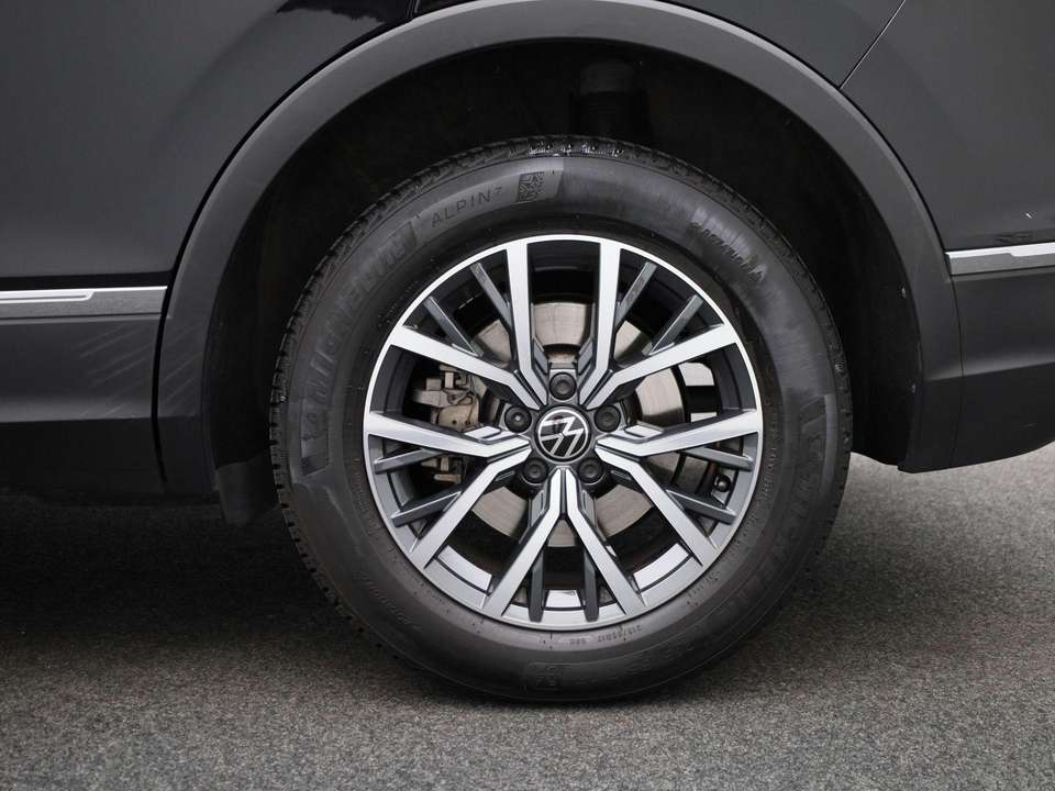 Volkswagen Tiguan - Imagem 13