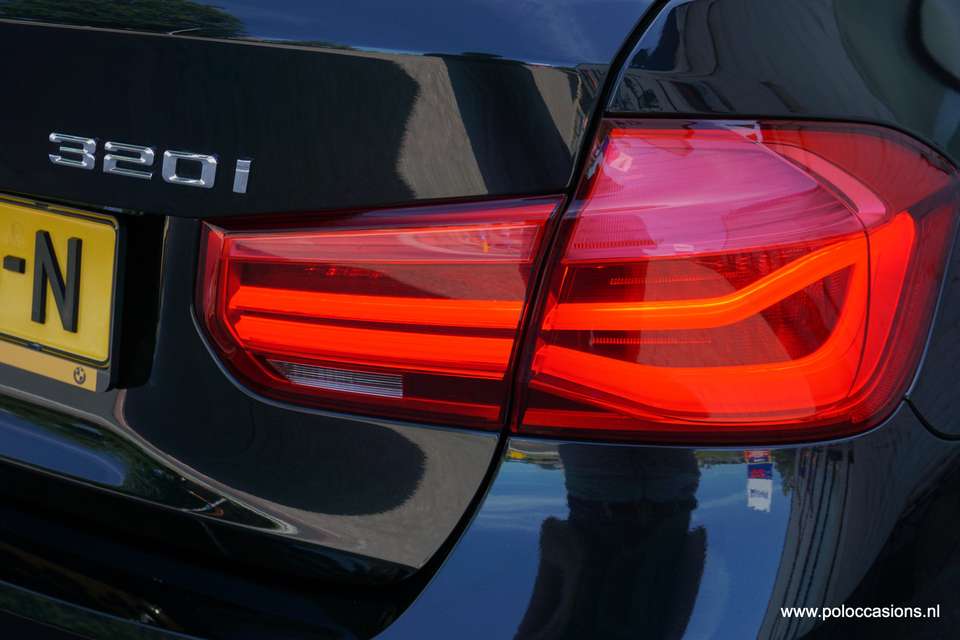 BMW 320 - Imagem 4