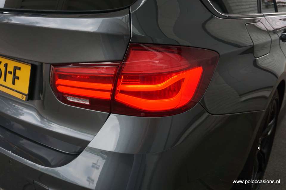 BMW 330 - Imagem 13