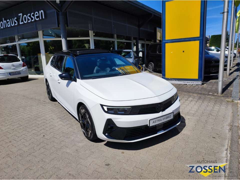 Opel Astra 2024