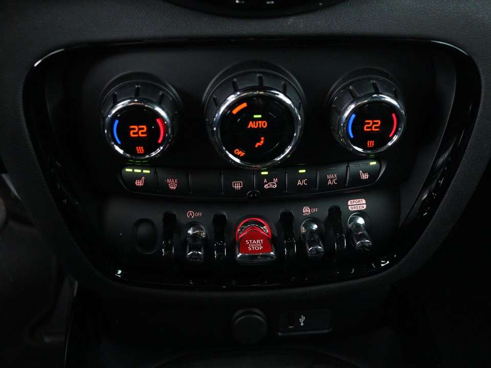 MINI Cooper Clubman - Imagem 15