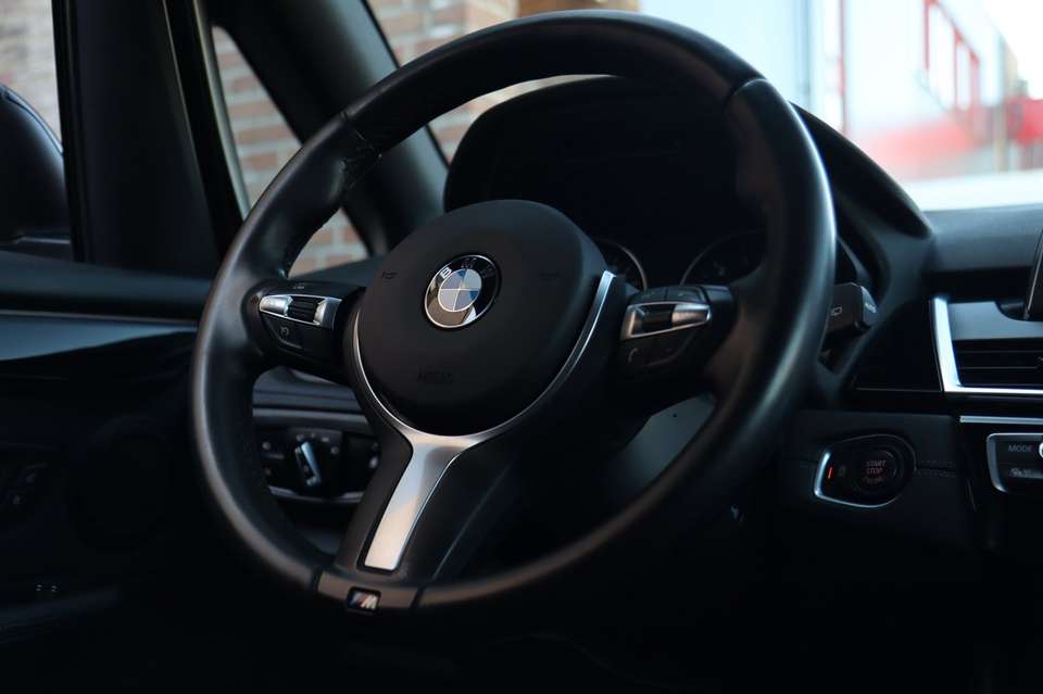 BMW 218 - Imagem 13
