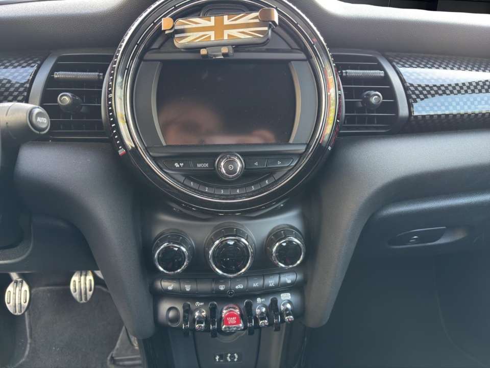 MINI John Cooper Works Cabrio - Imagem 13