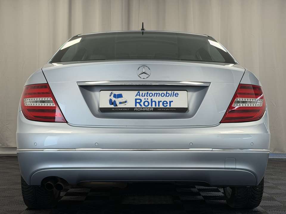 Mercedes-Benz C 180 - Imagem 7