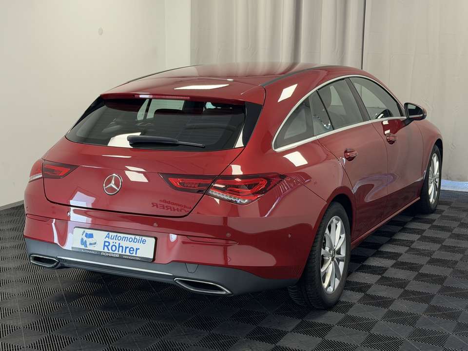 Mercedes-Benz CLA 180 - Imagem 8