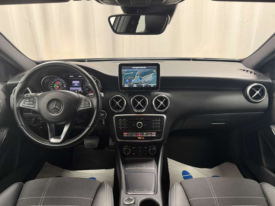 Mercedes-Benz A 180 - Imagem 12