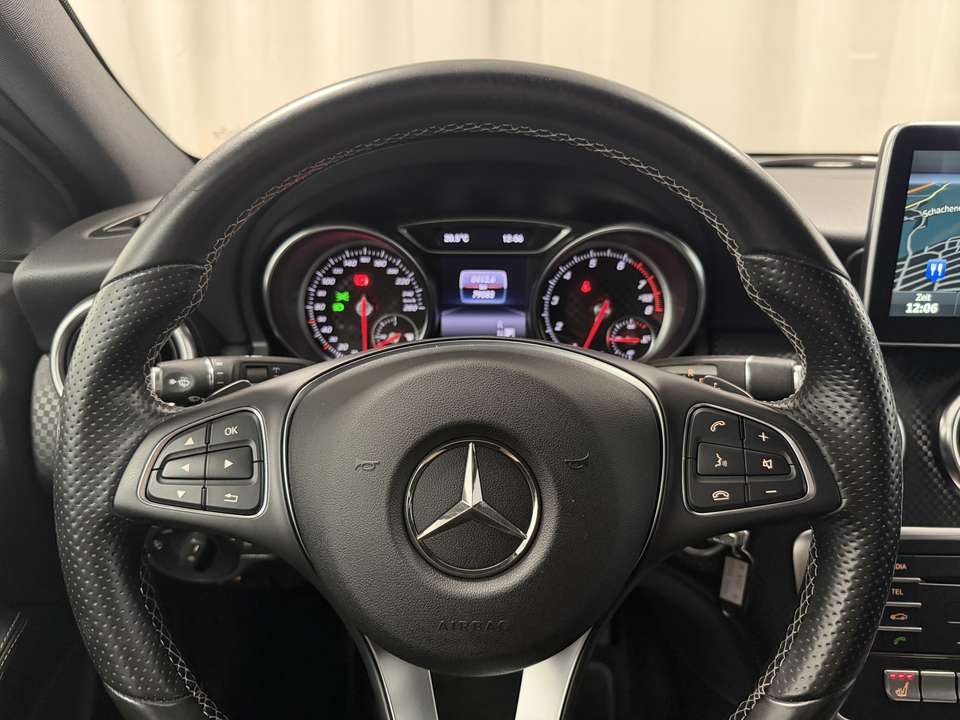 Mercedes-Benz A 180 - Imagem 14