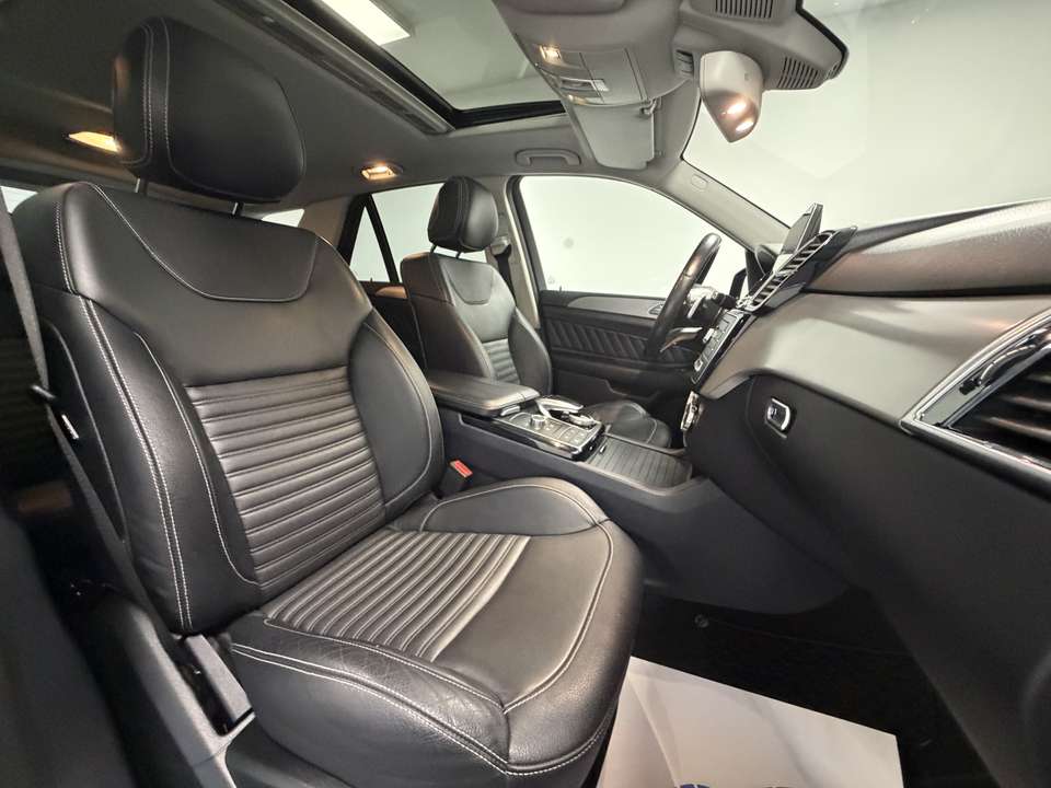Mercedes-Benz GLE 350 - Imagem 11